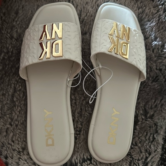 DKNY White Gold Logo Bling Slip On Flat Slides Sandals Size 6.5 - Picture 3 of 12